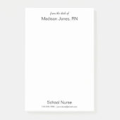 Vom Schreibtisch des Schulkrankenhauses in Weiß un Post-it Klebezettel (Vorderseite)