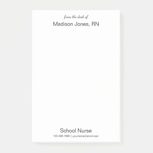 Vom Schreibtisch des Schulkrankenhauses in Weiß un Post-it Klebezettel (Vorderseite)