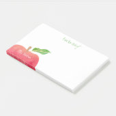 Vom Schreibtisch kundengebundenen roten Post-it Klebezettel (angewinkelt)