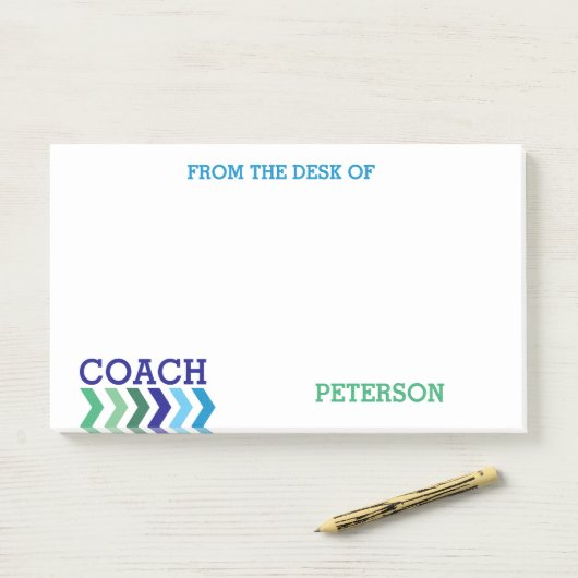 Vom Schreibtisch von Trainer-männlichem Zickzack Post-it Klebezettel (Auf Schreibtisch)