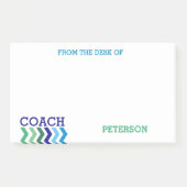 Vom Schreibtisch von Trainer-männlichem Zickzack Post-it Klebezettel (Vorderseite)