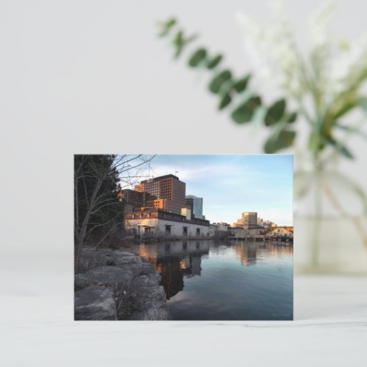 Von alt bis neu - Gebäude direkt am Wasser - Hull Postkarte (Stehend Vorderseite)