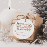 Von/auf Vintage Art Holly Berry Weihnachtsgeschenk Geschenkanhänger<br><div class="desc">Mit diesem hellen und festlichen Geschenketikett können Sie Ihre Geschenkartikel in dieser Urlaubssaison auf den nächsten Level heben. Mit meiner original handgezeichnet Winterfolia in lebhaften Farben gepaart mit süßer,  skurriler Typografie.</div>