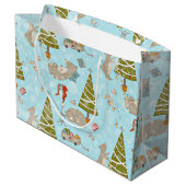 Von Bären und Weihnachten Muster für Kinder Große Geschenktüte (Rückseite Schrägansicht)