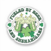 Von Bier und Shenanigans gespeist Aufkleber (Vorderseite)