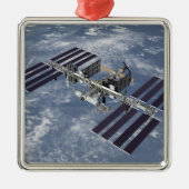 Von Computer generierte Ansicht 2 Silbernes Ornament (Vorne)