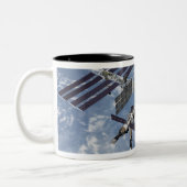 Von Computer generierte Ansicht 3 Zweifarbige Tasse (Links)