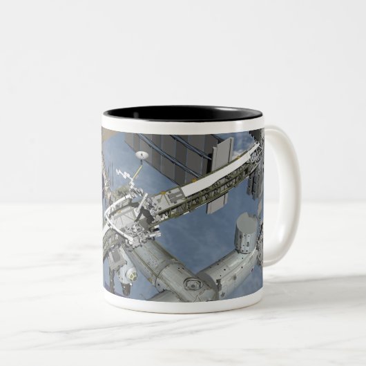 Von Computer generierte Ansicht 4 Zweifarbige Tasse (VorderseiteRechts)