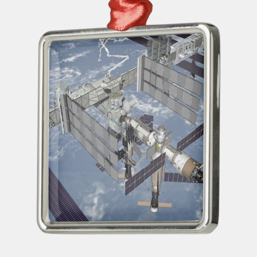 Von Computer generierte Ansicht 7 Ornament Aus Metall (Links)