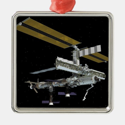 Von Computer generierte Ansicht Silbernes Ornament (Vorne)