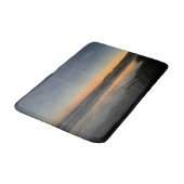 Von der Dämmerung bis zur Dämmerung am Foto. Badematte (Schrägansicht)