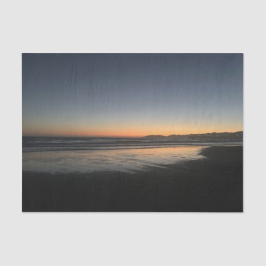 Von der Dämmerung bis zur Dämmerung am Foto. Seidenpapier (Vorderseite)