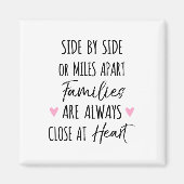 Von der Seite oder Meilen Apart Familien sind im H Magnet (Vorne)