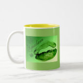 von einem Leprechaun geküsst Zweifarbige Tasse (Links)