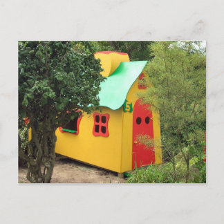 Von Gaudi inspiriertes Spielhaus Postkarte