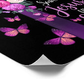 Von Gott Gerettet, Lila Blumenkreuz Poster (Ecke)