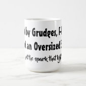 Von Grudges, F-Bomben und Oversized Ego betrieben Kaffeetasse (Mittel)