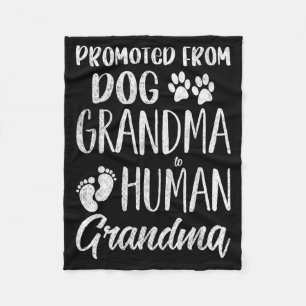 Von Hund-Oma zu menschlicher Oma befördert Lustig Fleecedecke