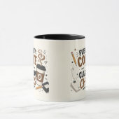 Von Kaffee und Klassenchaos befeuerte Lehrermug Tasse (Zentrum)