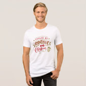 Von Kaffee und Weihnachten gespeist Tri-Blend Shirt (Vorderseite voll)