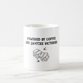 Von Kaffee und Yahtzee getrieben Siege Tasse