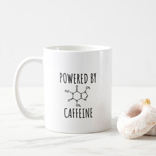 Von Koffein angetrieben - Funny Kaffee Zitat Kaffeetasse (Mit Donut)
