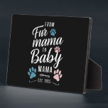 Von Mama bis Baby Mama Est 2025 Hunde Katze Mama Fotoplatte<br><div class="desc">Von Mama bis Baby Mama Est 2025 Hunde Katze Junge Mutter</div>