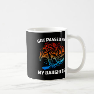 Von meiner Tochter beim Skifahren getreten Lustige Kaffeetasse
