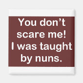 Von Nonnen in Dark Red unterrichtet Magnet (Vorne)