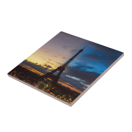 Von Trocadero aus können Sie den Eiffelturm von Ta Fliese (Seite)