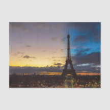 Von Trocadero aus können Sie den Eiffelturm von Ta