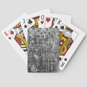 von Wänden laufen Spielkarten