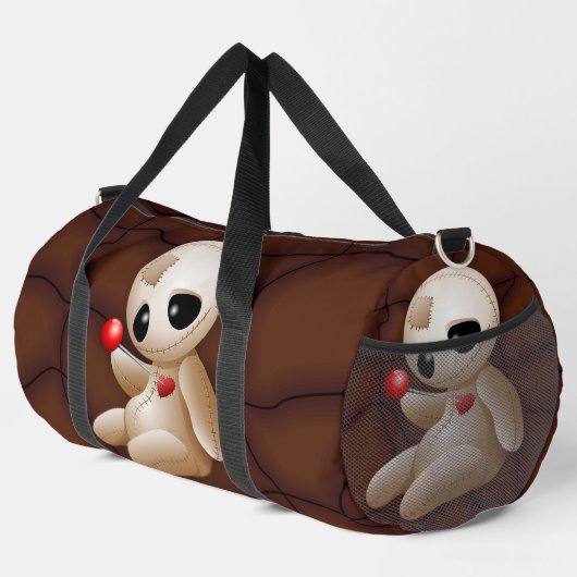 Voodoo Doll Cartoon in der Liebe Duffle Bag (Rechte Ecke)