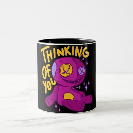 Voodoo Doll - DENKEN SIE Zweifarbige Tasse (Mittel)