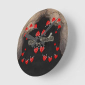 Voodoo Heads ~ Höhle Runde Wanduhr (Winkel)