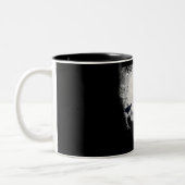 Voodoo-Puppe Zweifarbige Tasse (Links)