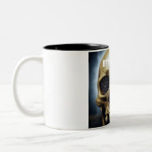 Vor Coffe Spooky Skull zweifarbige Tasse (Links)