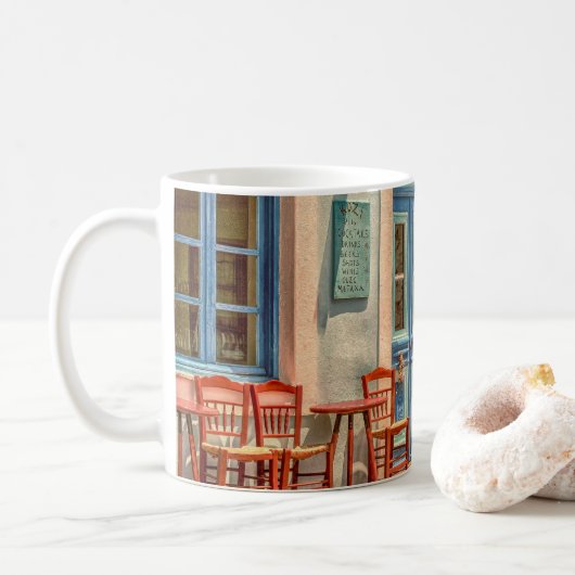 Vor dem griechischen Café Kaffeetasse (Mit Donut)