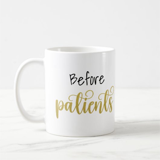 Vor den Patienten Funny Nurse Doktor Ärztin Kaffeetasse (Links)
