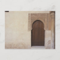 Vor der Haustür des Palazzo Alhambra in Granada, S