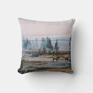 VOR DER SONNE IM YELLOWSTONE NATIONALPARK KISSEN
