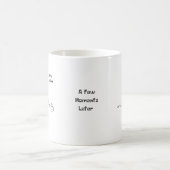 Vor und nach dem Kaffee Funny Lazy Day Doodle Kaffeetasse (Mittel)
