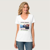 VORBEWEGUNG, NICHT HINTERGRUND AKA-Farben T-Shirt (Vorderseite Vollansicht)