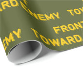 VORDERSEITE IN RICHTUNG ENEMY GESCHENKPAPIER (Rolleneckpunkt)