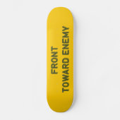 VORDERSEITE IN RICHTUNG ENEMY SKATEBOARD (Vorderseite)