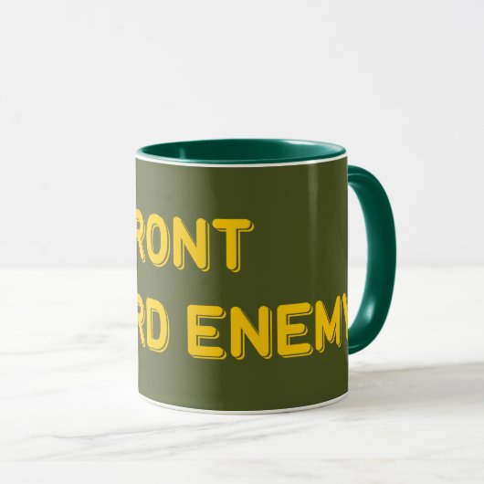 VORDERSEITE IN RICHTUNG ENEMY TASSE (VorderseiteRechts)