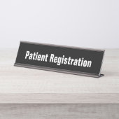 Vorlage für die Patientenregistrierung Schwarz-Wei Schreibtischnamensplakette (Vorderseite )