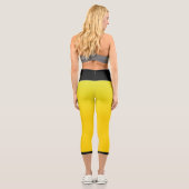 Vorlage für gelbe und schwarze Namen Capri Leggings (Rückseite)