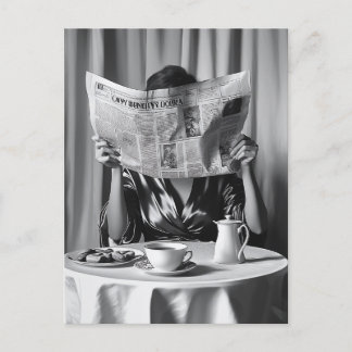 Vormittags Elegance: Kaffee, Nachrichten und Ruhe Postkarte