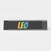 Vorname "LEO": Fun Rainbow Coloring Schreibtischnamensplakette (Vorderseite )